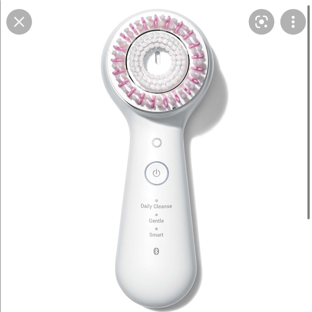 Mia Smart 3-in-1 cleaning brush